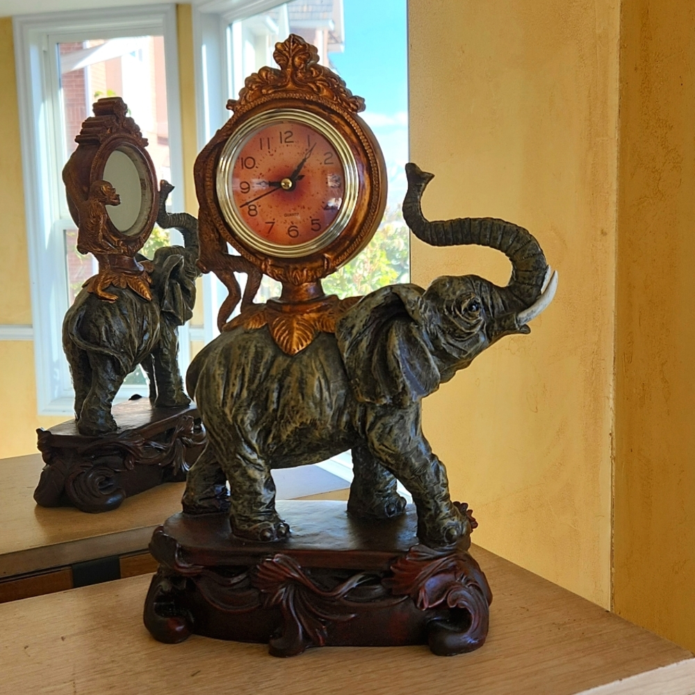 Vintage Mantle table clock with elephant base monkey on top WORKING/ TESTED